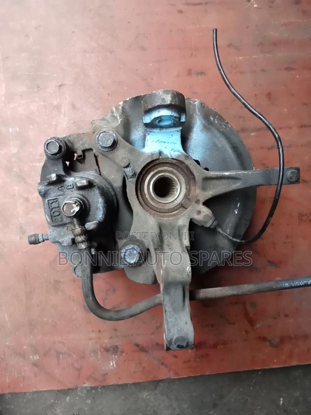 Mirage Front Wheel Hub - main view