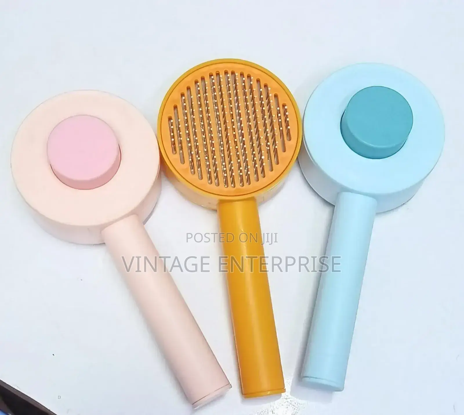 Self Cleaning Massage Comb /Hair Brush