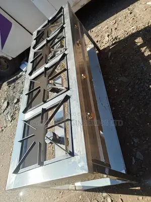 Commercial 4 Burner Cooker. High Pressure.