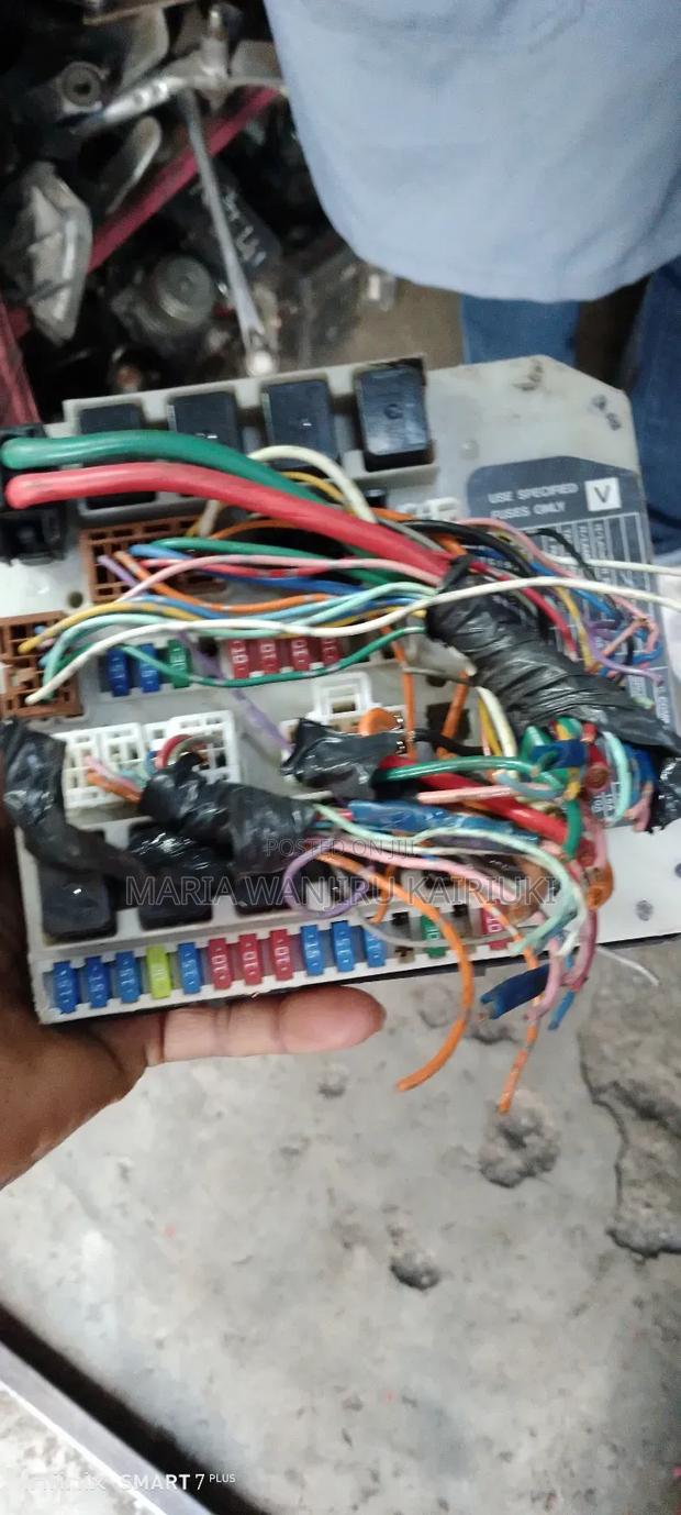 Clean Ex Japan NT31 Fuse Box Available - main view
