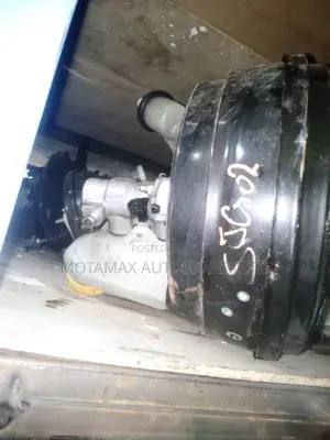 Subaru Forester SJG Brake Booster/Master Cylinder