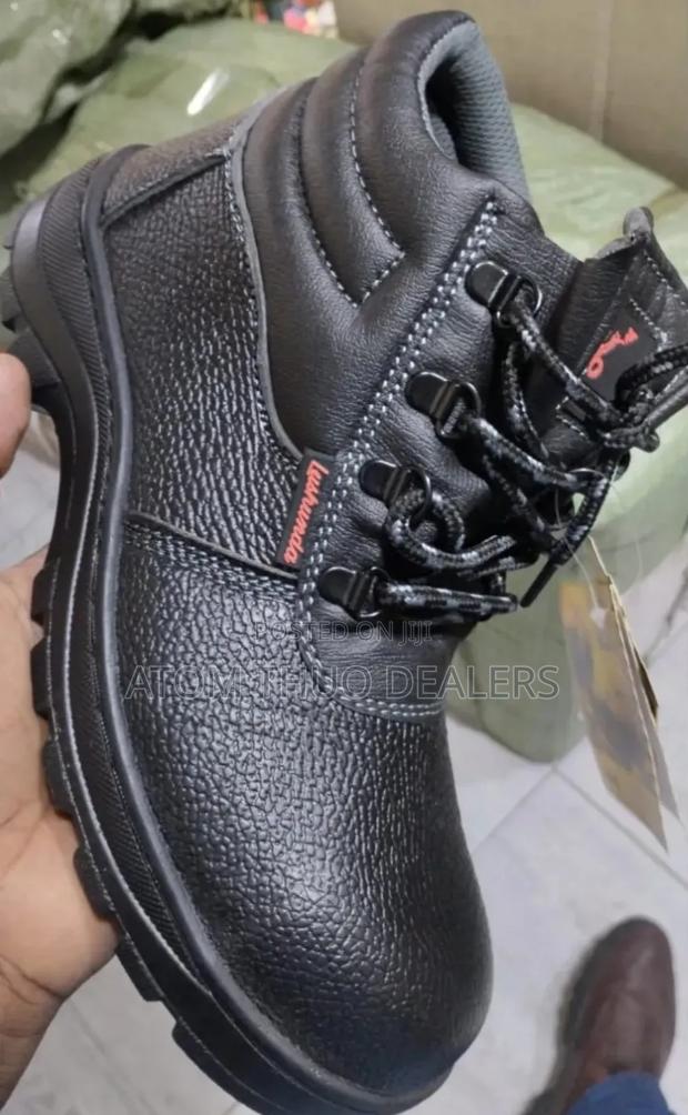 Safety Shoes - main view