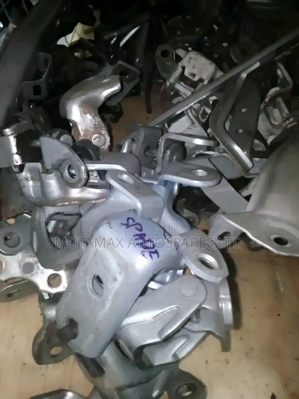 Toyota Spade Door Hinges