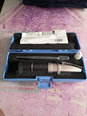 Refractometer Measure the Amount of Moisture/Water in Honey