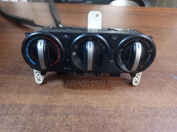 Nissan DUARIS a/C Controller. - thumbnail 5