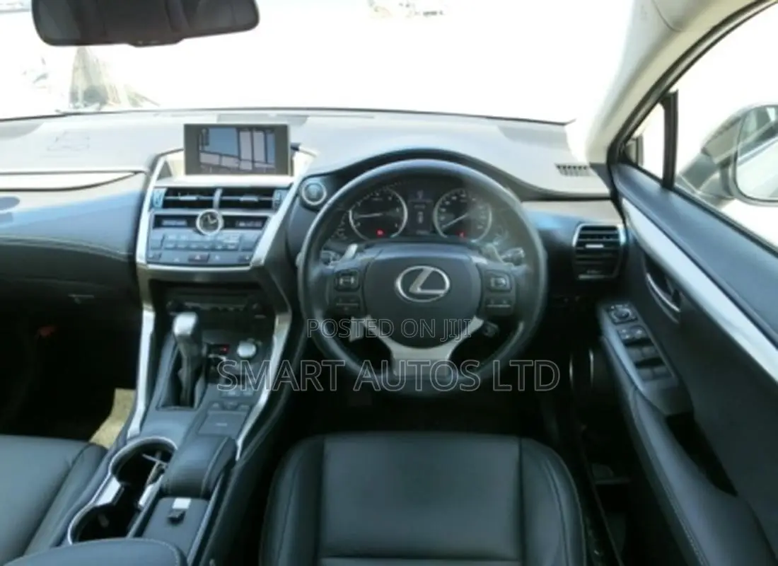 Lexus NX 200t FWD 2017
