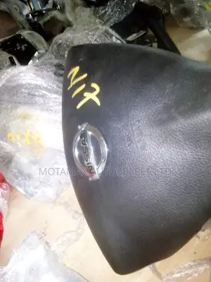 Nissan Lati N17 Dashboard Airbag