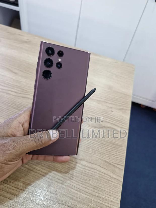 Samsung Galaxy S22 Ultra 5G 256 GB Bronze - main view