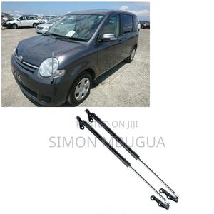 Toyota Sienta Boot Shocks