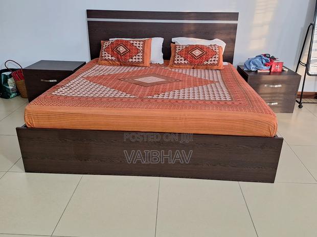 Bed King Size With 2 Side Drawers - thumbnail 2