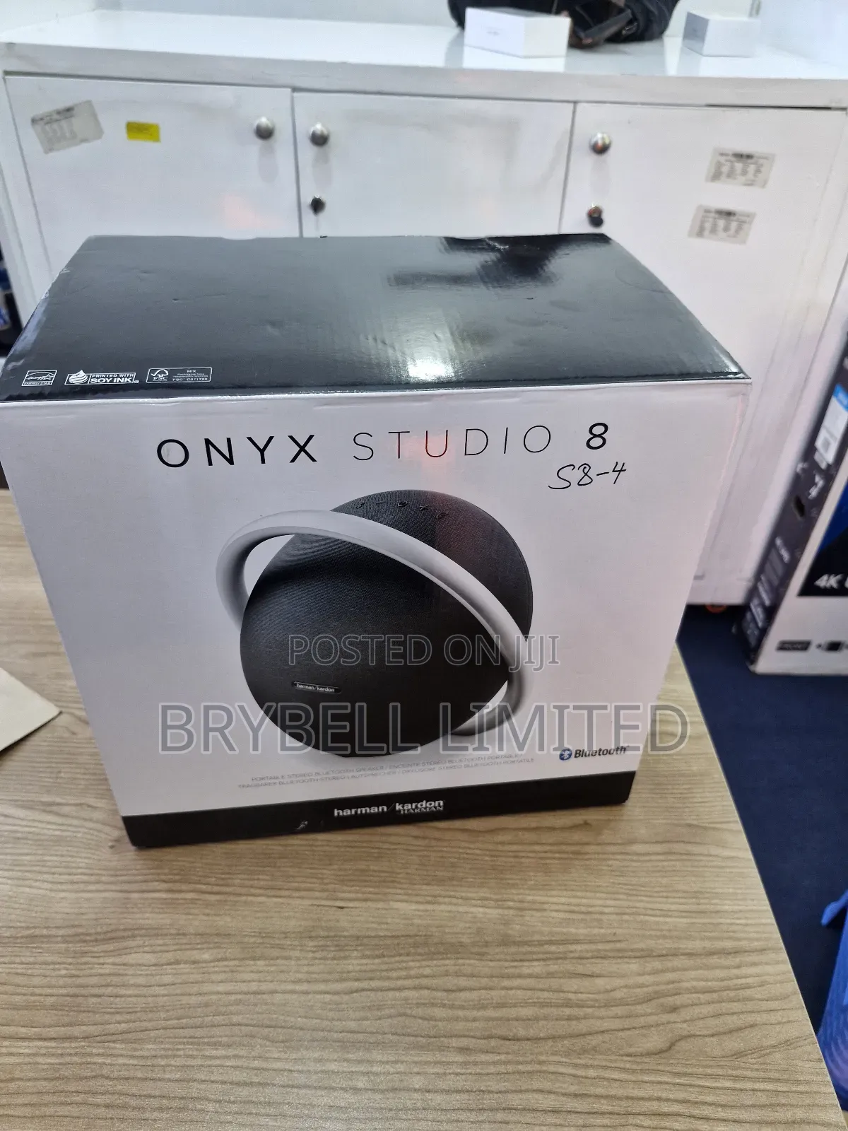 Brand New Onyx Studio 8 Harman Kardon on Offer