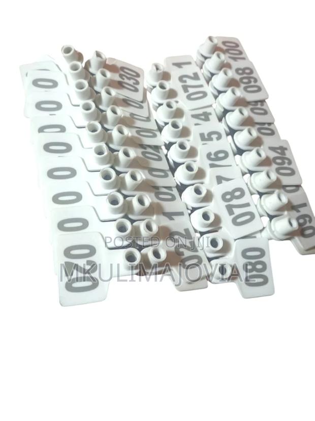 100 Pieces Plastic Cattle Ear Tag, Numbered 001-100 Red Live