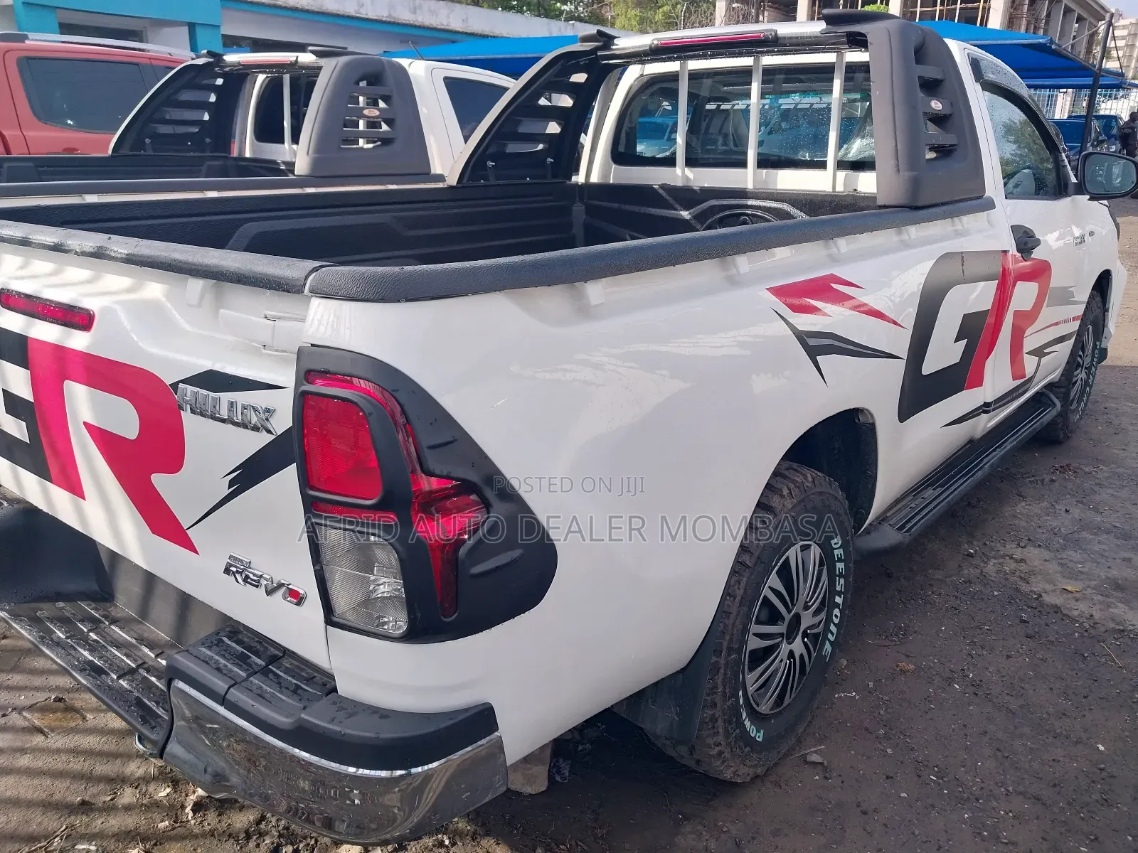 Toyota Hilux 2018 White