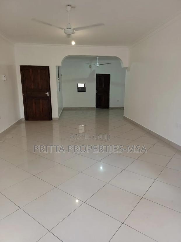 3bdrm Apartment in Affluent Nyali for rent