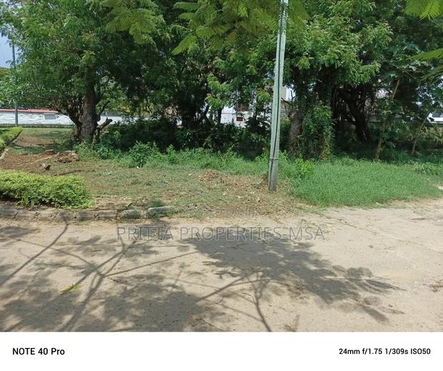 Nyali Beachside Prime Plot for Sale - main view