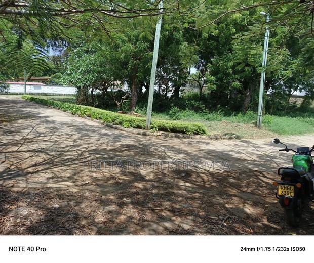 Nyali Beachside Prime Plot for Sale - thumbnail 4
