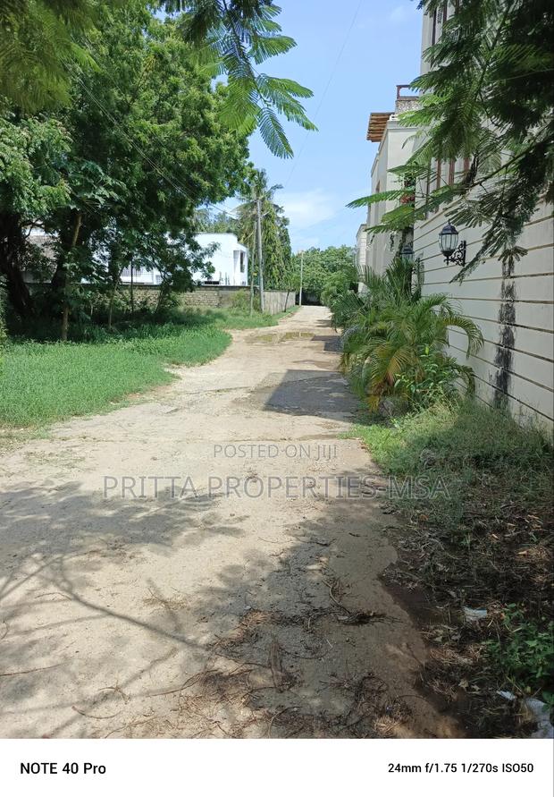 Nyali Beachside Prime Plot for Sale - thumbnail 7
