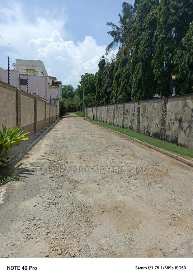 Nyali Beachside Prime Plot for Sale - thumbnail 8