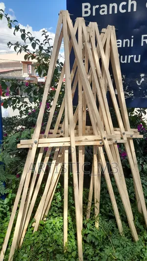 Slim Adjustable Easel Stand