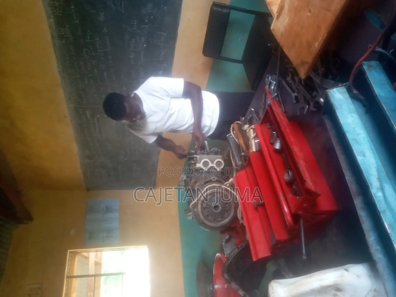 Trainee Mechanic Required