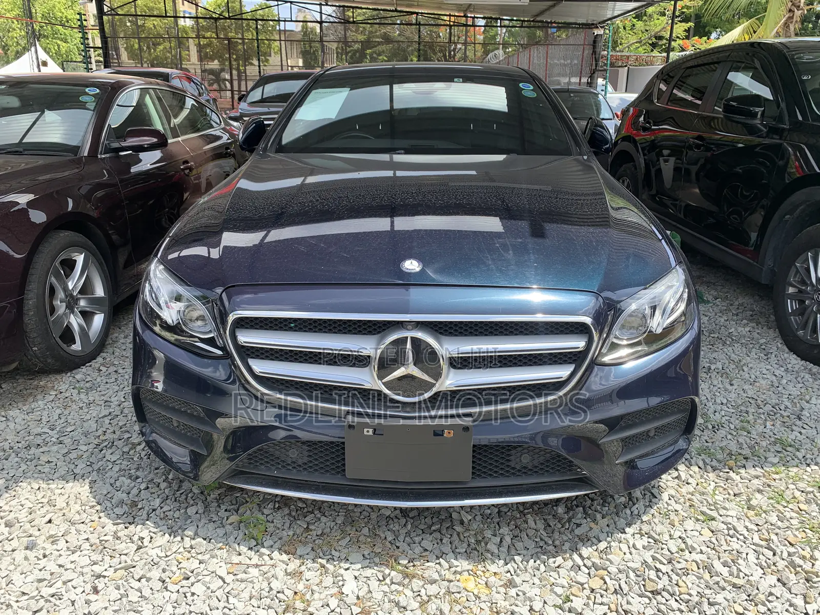 Mercedes-Benz E200 2017 Green