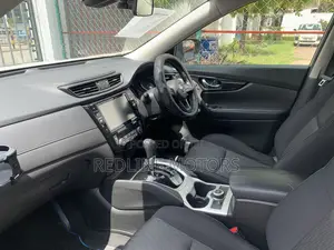 Nissan X-Trail 2.0 Petrol AWD 2017 Off white