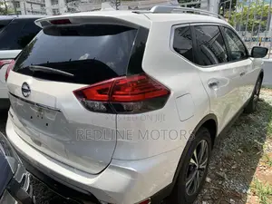 Nissan X-Trail 2.0 Petrol AWD 2017 Off white