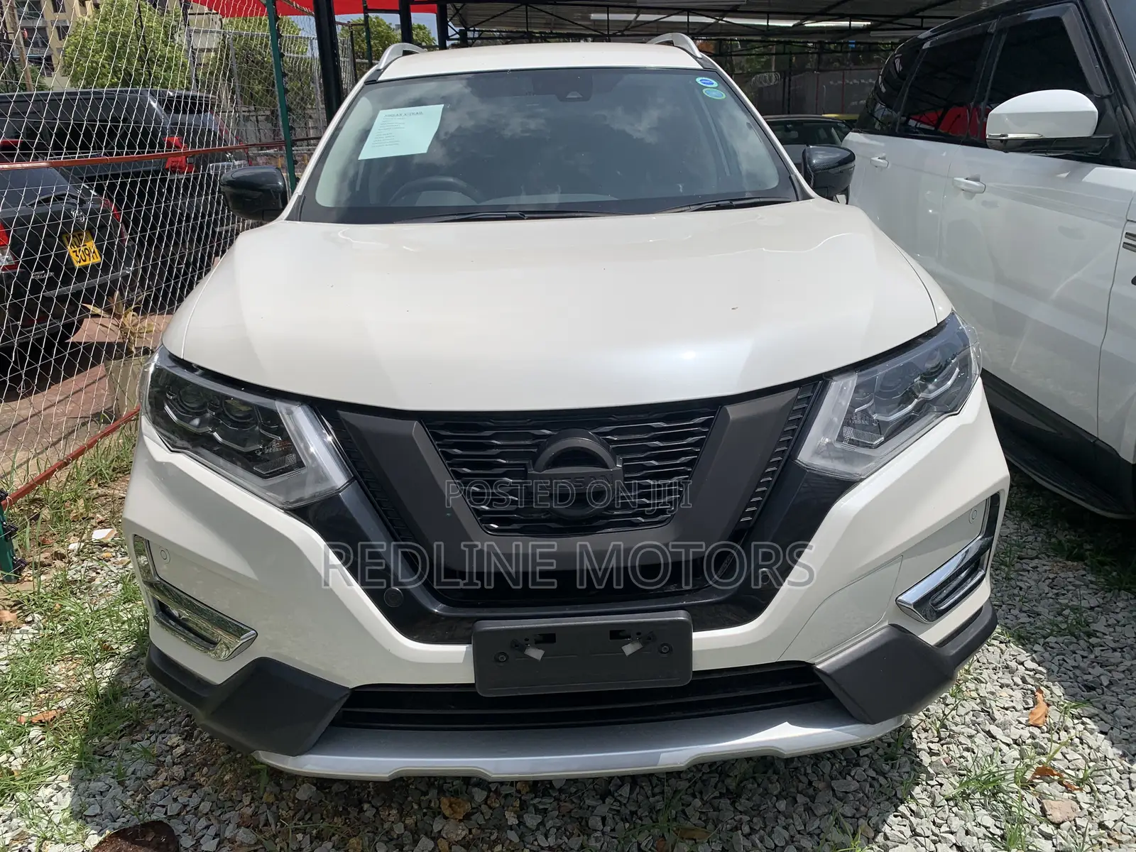 Nissan X-Trail 2.0 Petrol AWD 2017 Off white