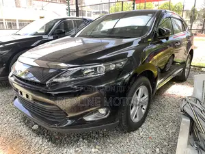 Toyota Harrier 2.0 Turbo 4WD 2017 Matt Black