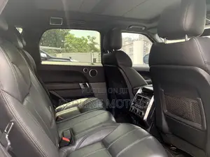 Land Rover Range Rover Sport SE 4x4 (3.0L 6cyl 8A) 2017 White