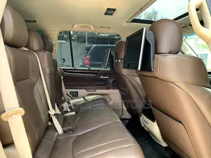 Lexus LX 570 (5 seats) AWD 2016 Black