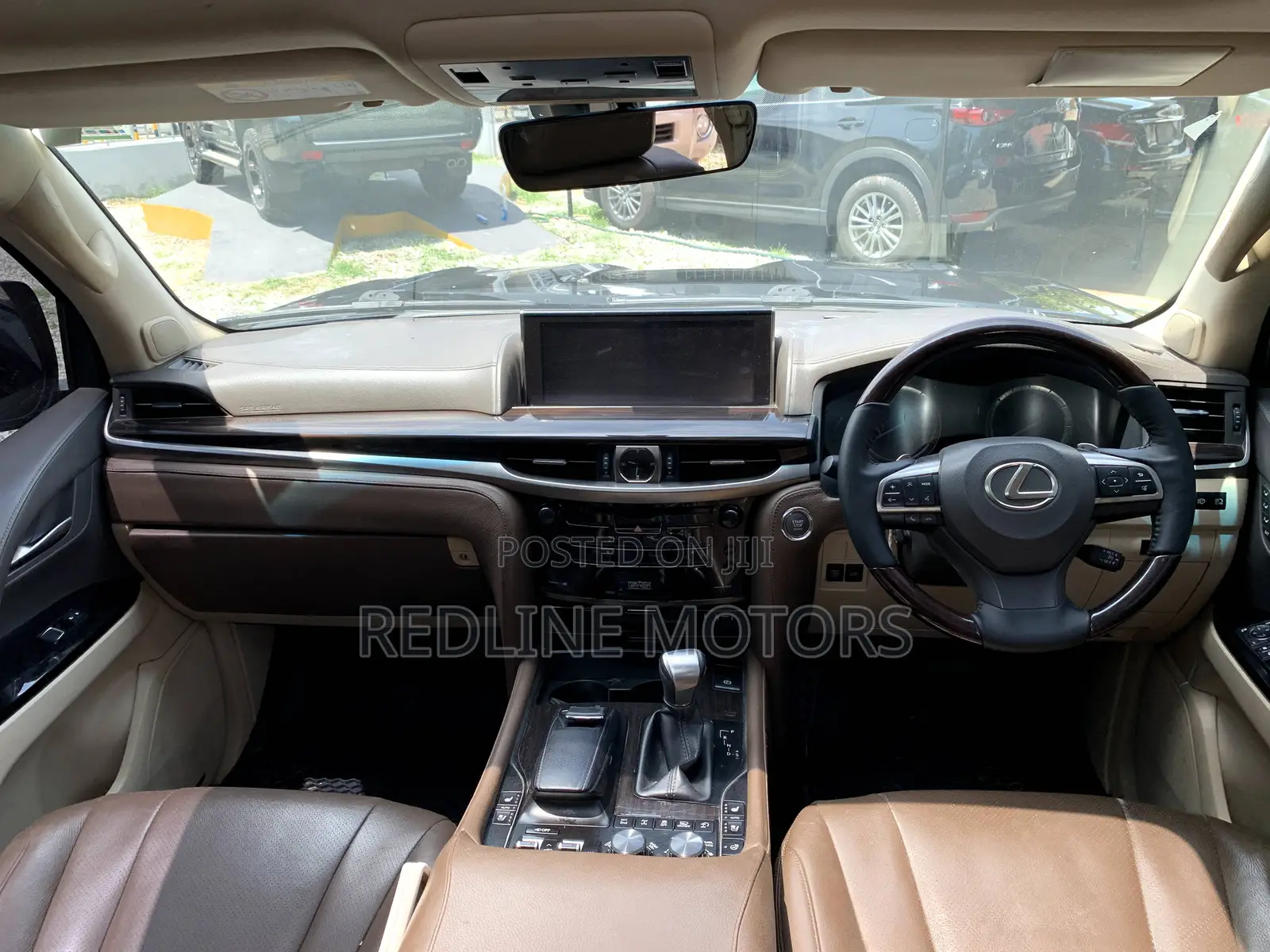 Lexus LX 570 (5 seats) AWD 2016 Black