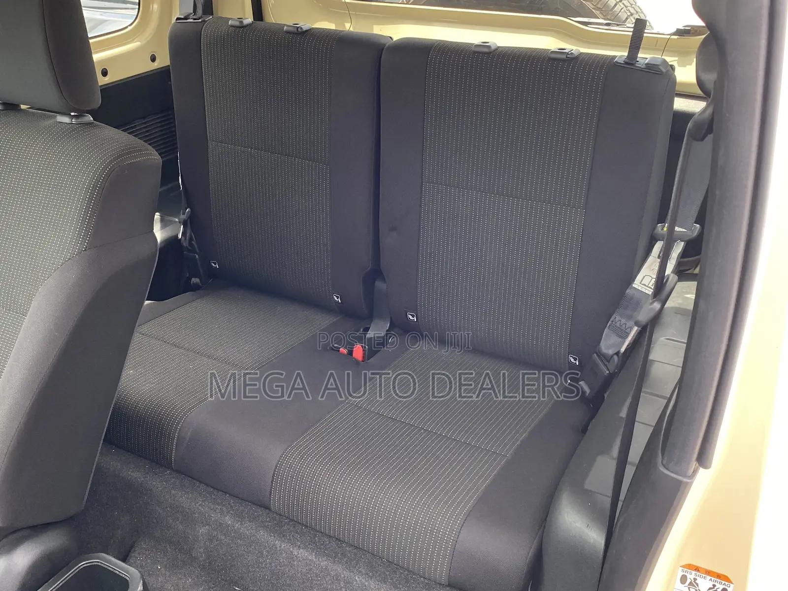 Suzuki Jimny 2018 Yellow