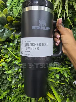 Original Stanley Quencher H2.0 Tumber