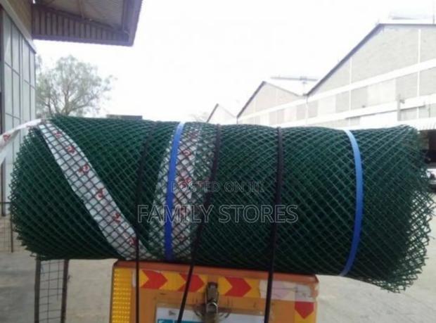 Chicken Farm Mesh Wire - main view