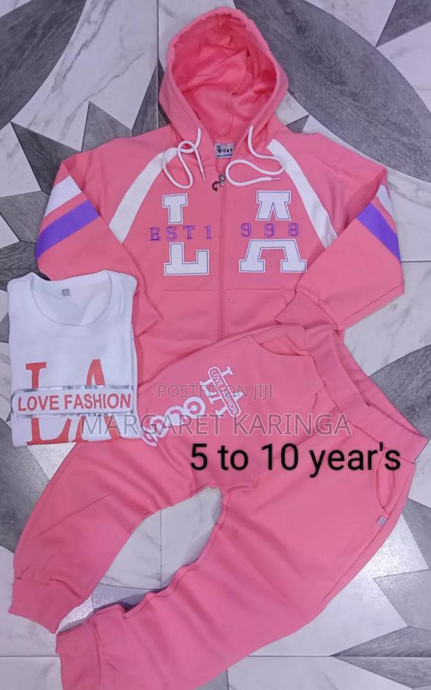 Three Piece Set Tracksuits - thumbnail 2