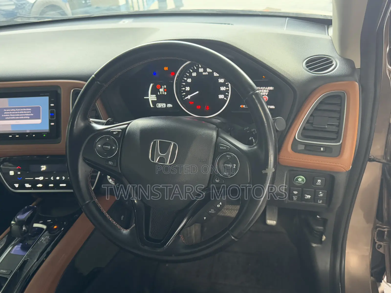 Honda Vezel 1.5 Hybrid 4WD 2018 Black