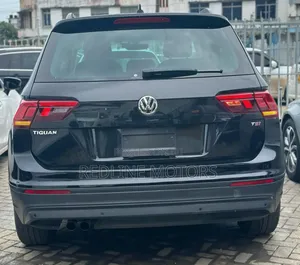 Volkswagen Tiguan S FWD 2016 Matt Black