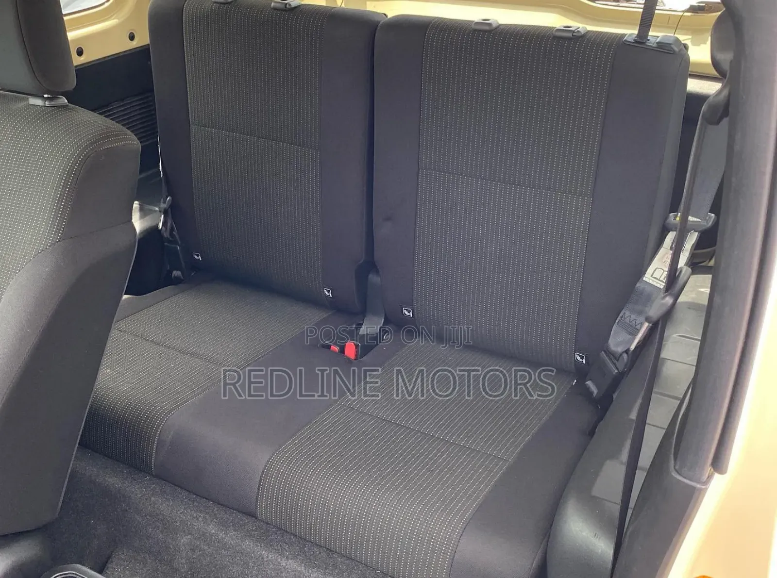 Suzuki Jimny 2018 Yellow