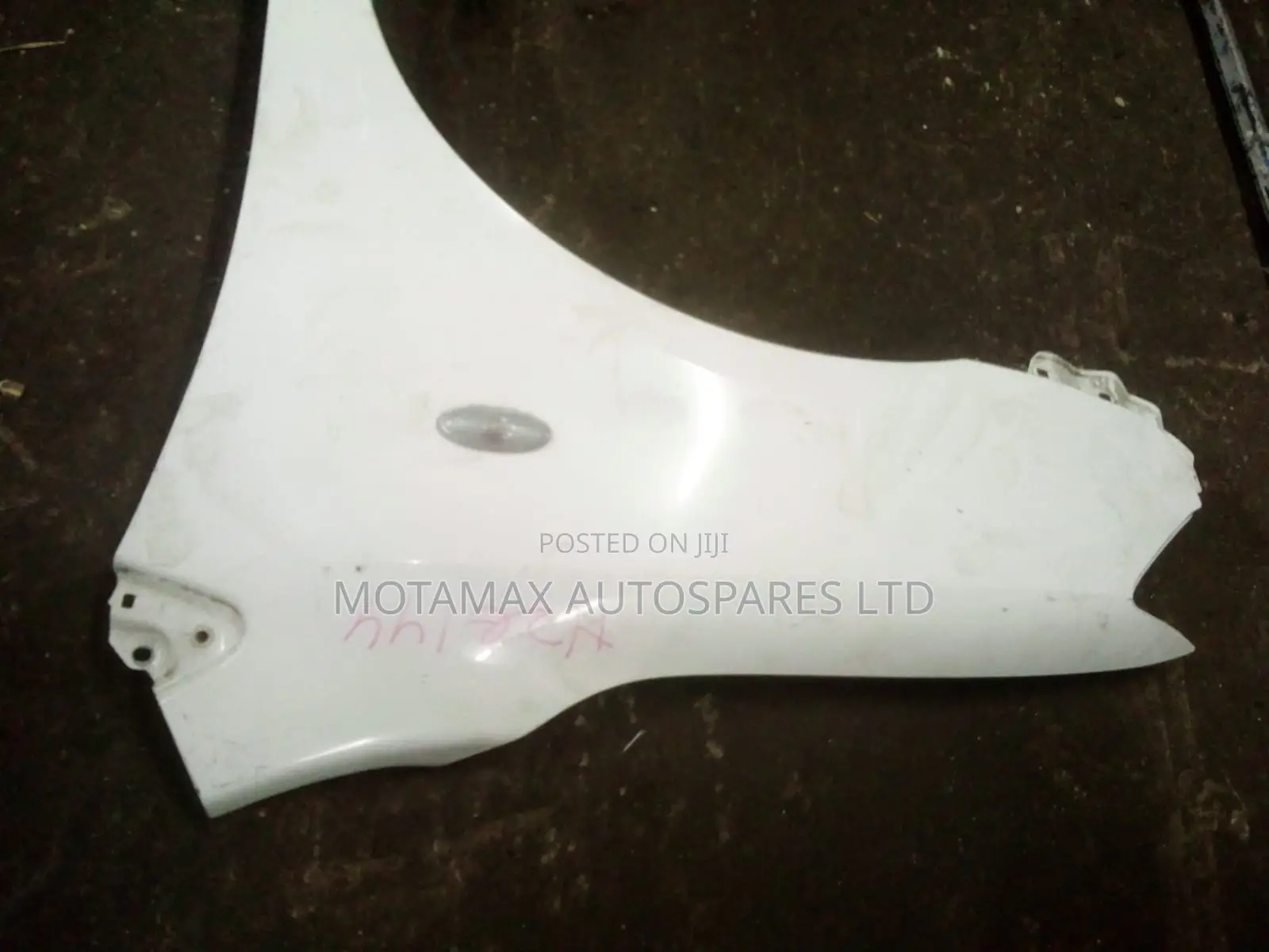 Toyota Axio 141 Wing