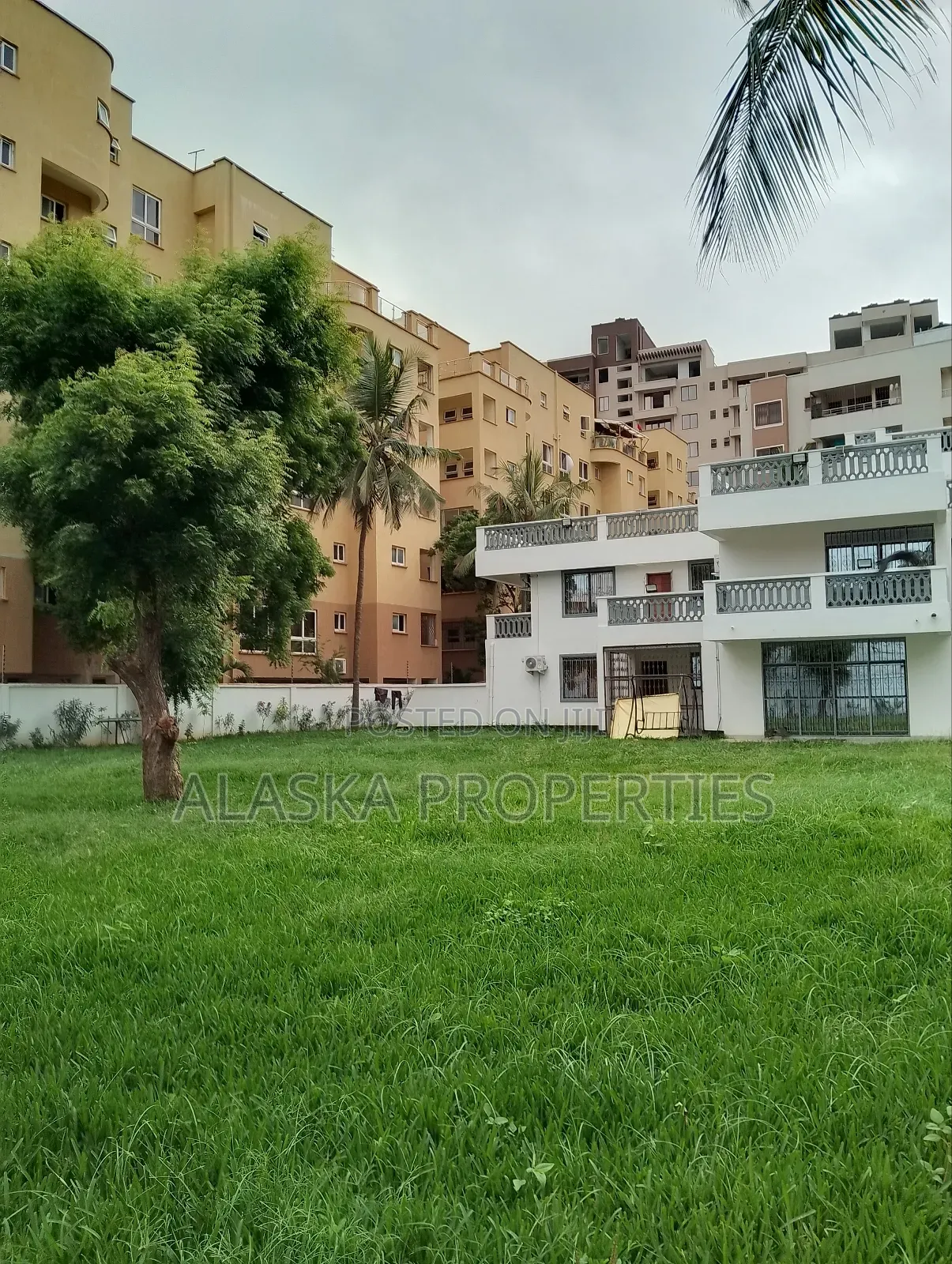 A Luxurious Furnished 5bdrm Mansion 2 Let in Nyali Estate