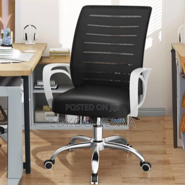 Office Chair: Ergonomic Study Chair With Fixed Arms - thumbnail 3