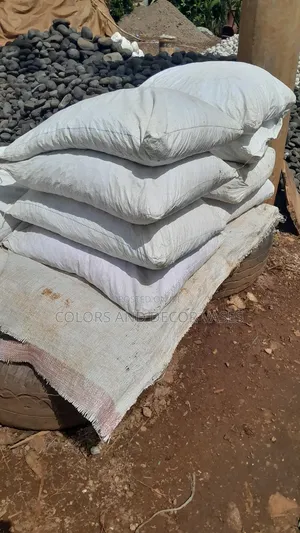 White Decorative Stones in Stock Offer Price