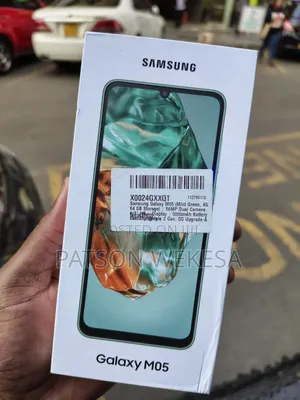 New Samsung Galaxy M05 64 GB Green