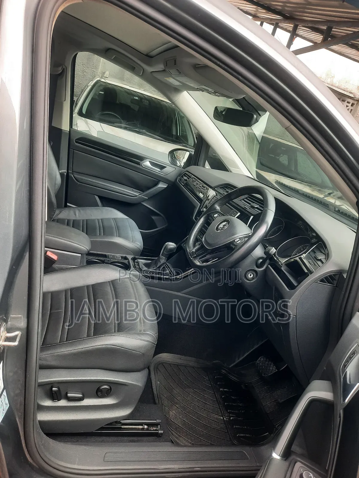Volkswagen Touran 2018 Gray
