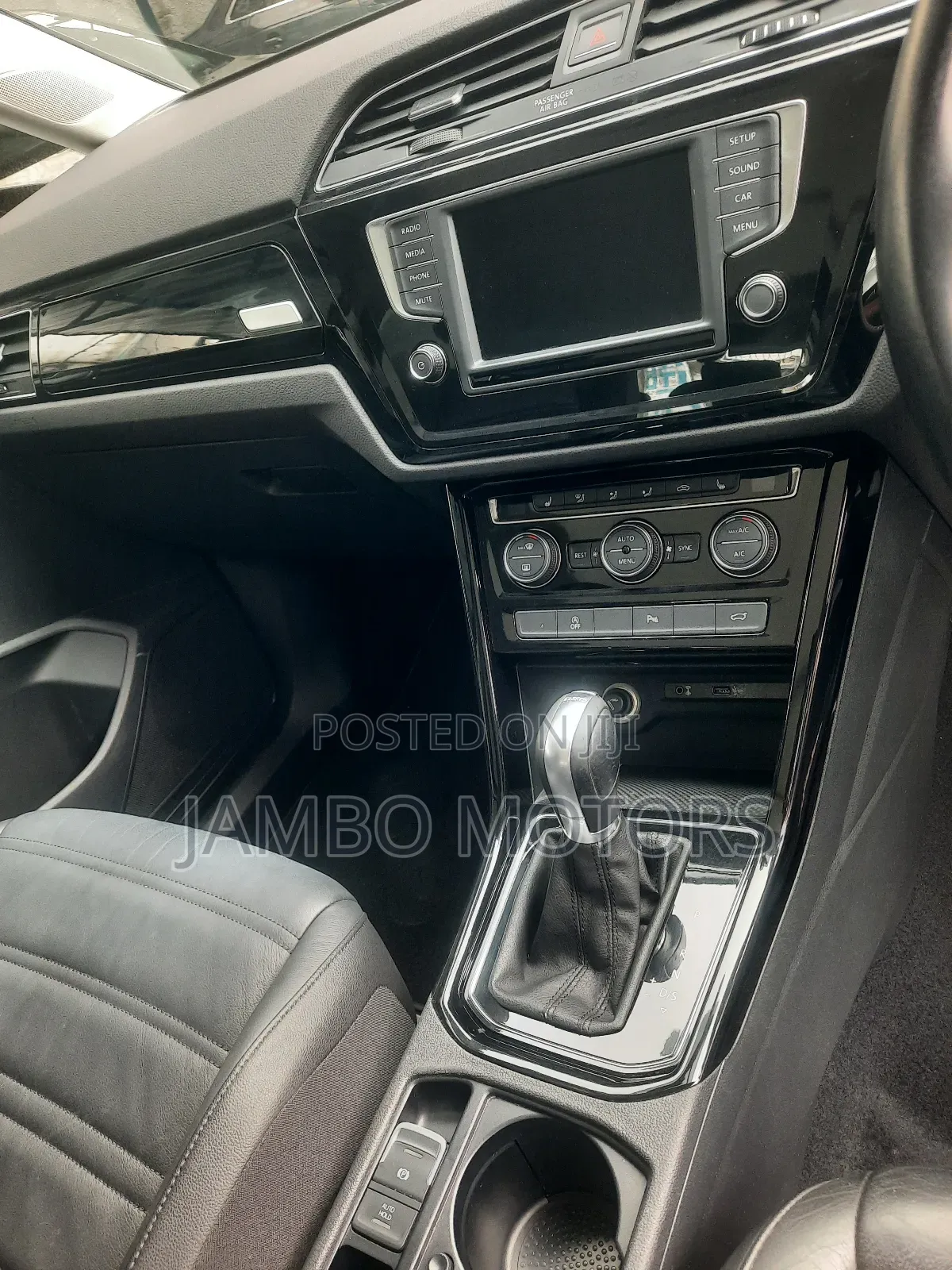 Volkswagen Touran 2018 Gray