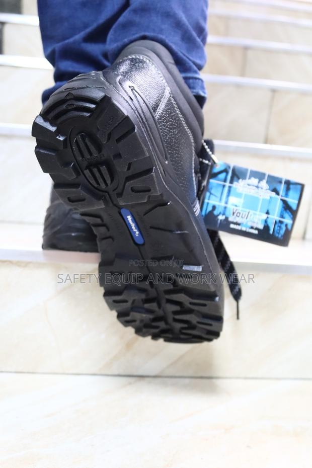 Vaultex Safety Shoes Dealers