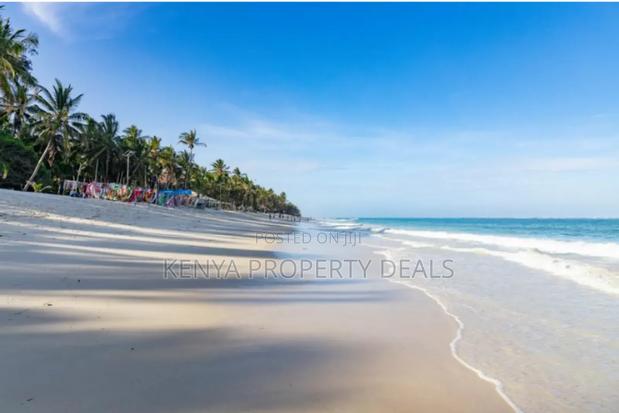 Prime Gated Plots in Diani Next to the Beach - thumbnail 4