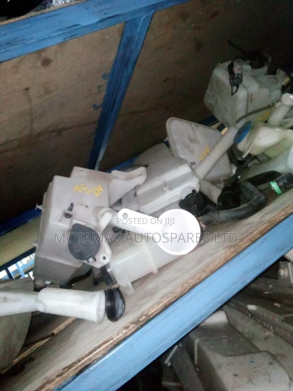 Nissan X-Trail Nt32 Washer Bottle