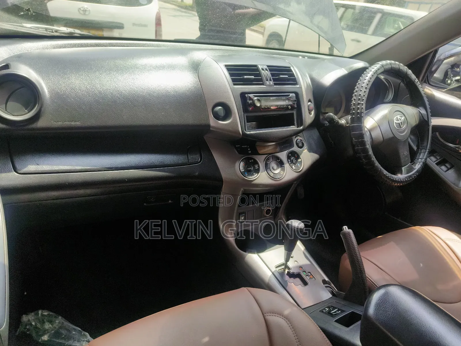 Toyota Vanguard 2012 Black